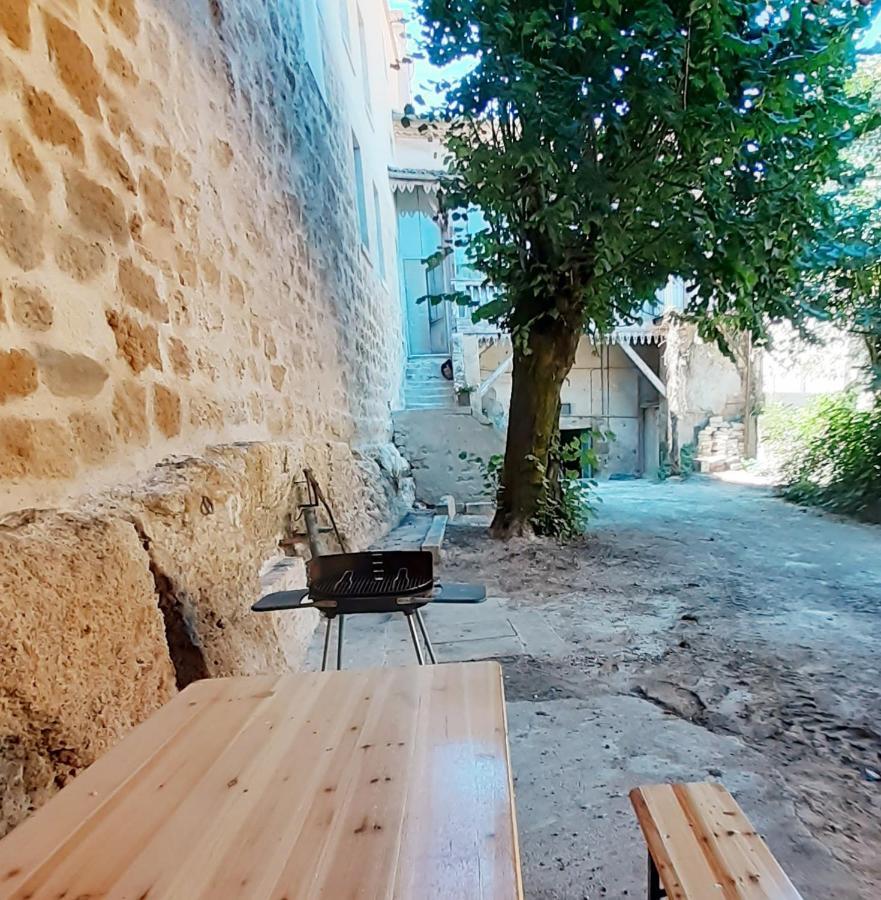 Logis Des Lugats, Gite De Charme La Reole Εξωτερικό φωτογραφία